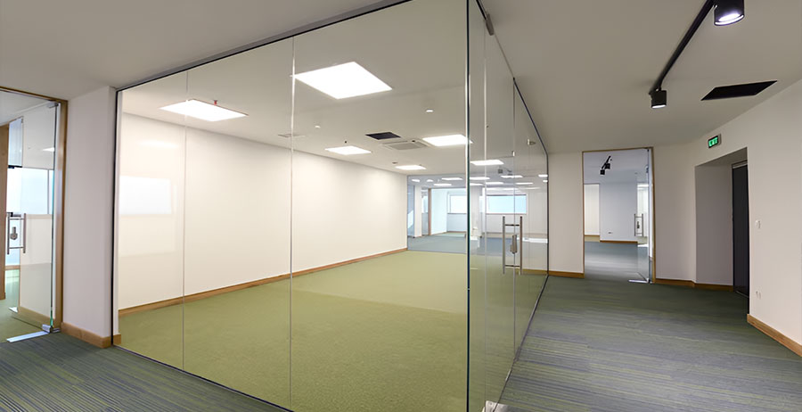 Frameless Glass Partition